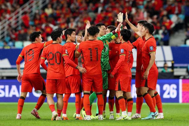 中国足球队赢得国际赛事,力压对手 中国足球队赢得国际赛事,力压对手