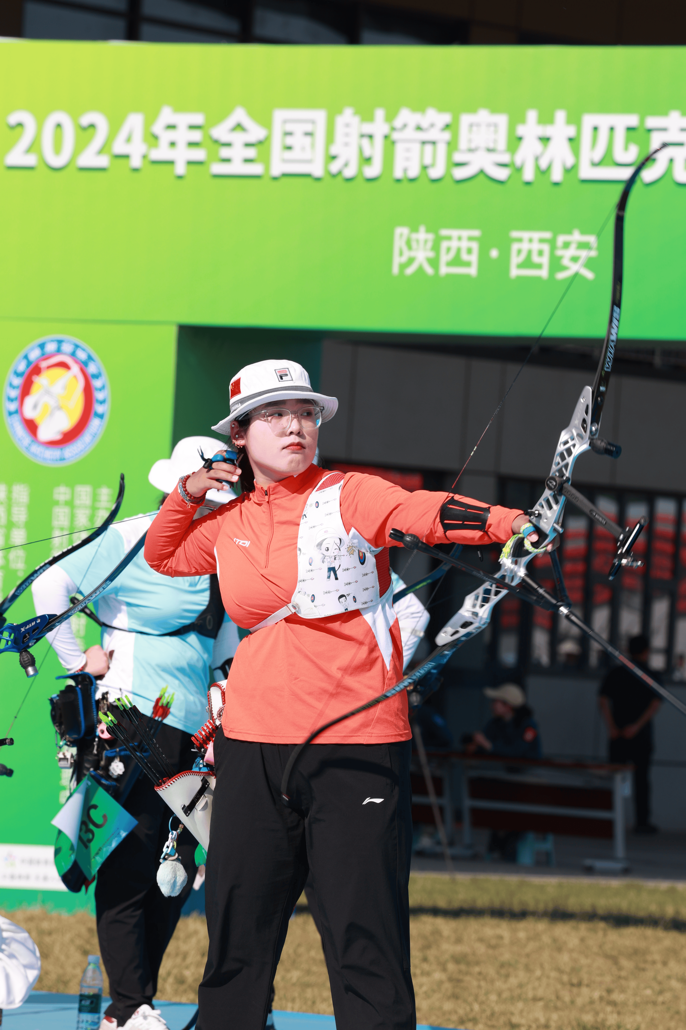 比利时射箭选手喜获女子射箭金牌