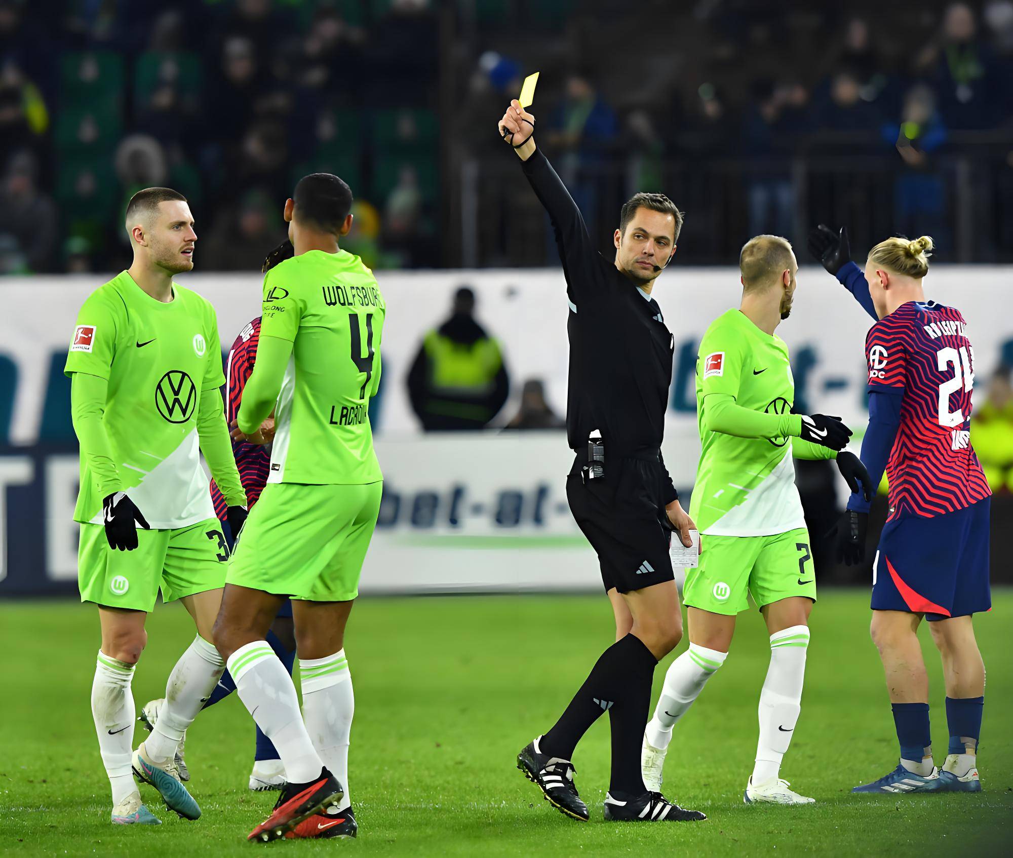 包含门兴格拉德巴赫险胜,德甲积分榜稳步前行的词条 包含门兴格拉德巴赫险胜,德甲积分榜稳步前行的词条