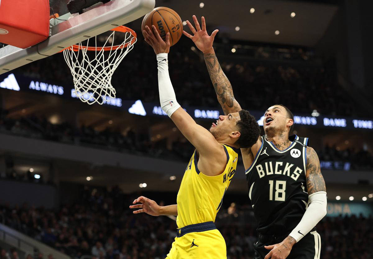 关于步行者新内线表现神勇，球队扭转颓势的信息