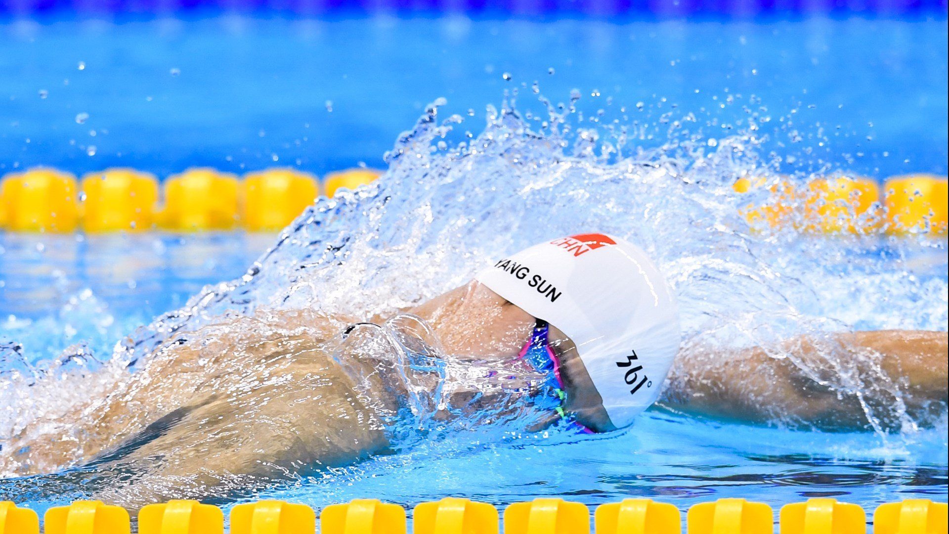 红土之王再展神威！蒙特卡洛大师赛横扫联合杯，纳达尔统治全场诠释时代传奇