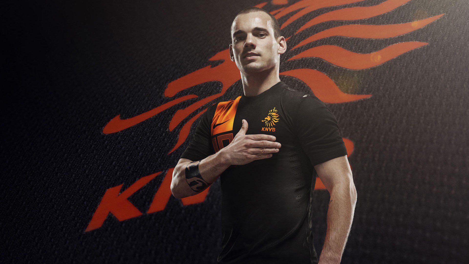 赛道上的双重奏鸣，迈凯伦完胜雷诺，周冠宇闪耀高光时刻